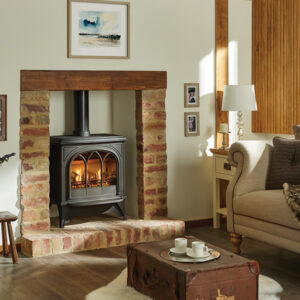 Gazco Huntingdon 40 - 5.5kw Balanced Gas Stove with Tracery Door
